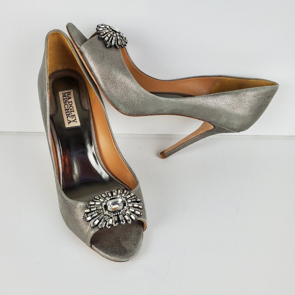 Badgley Mischka wedding shoes jewelled pewter leather 8 M silver